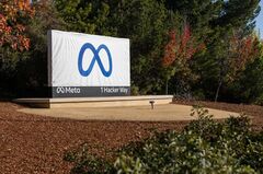 アップルのプライバシー規約、フェイスブック直撃
