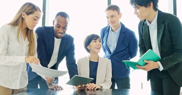 社員の口コミでわかった「働きたい会社」ランキング!「実は年収じゃない」20代がやりがいを持てる業界は?