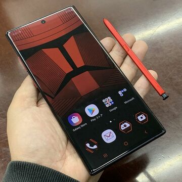 スター・ウォーズモデルのGalaxy Note 10＋を写真で見る