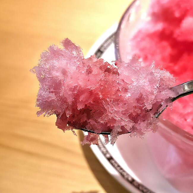 「マジかよ！？」「新潟のご当地アイスが？？」コメダ珈琲の“衝撃コラボメニュー”まさかの味にびっくりした！「味の再現度高い、というよりそのままで笑った」《実食レビュー》