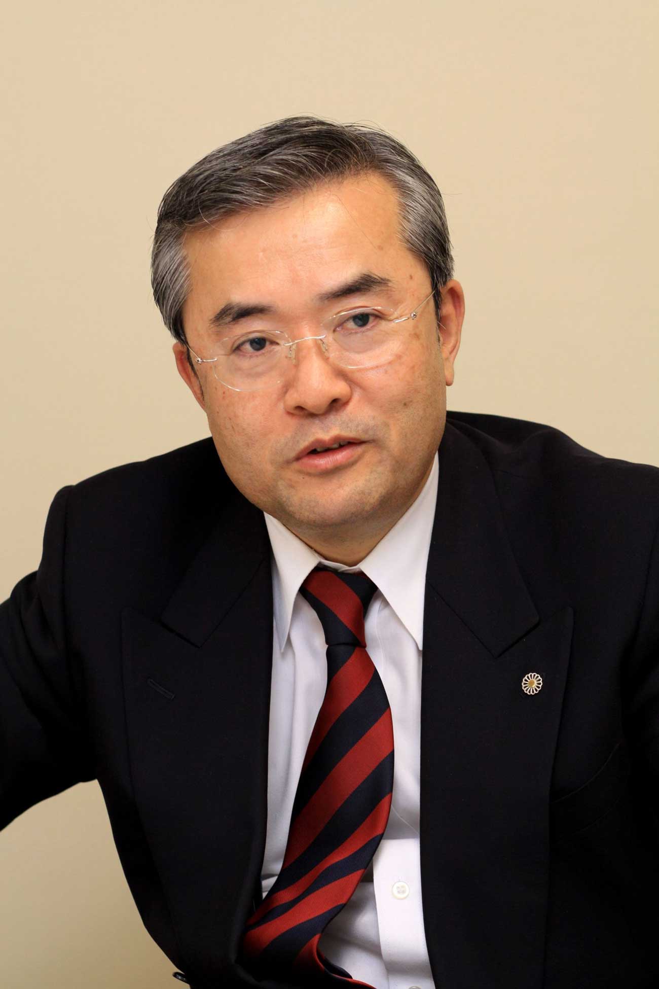 田村重信氏