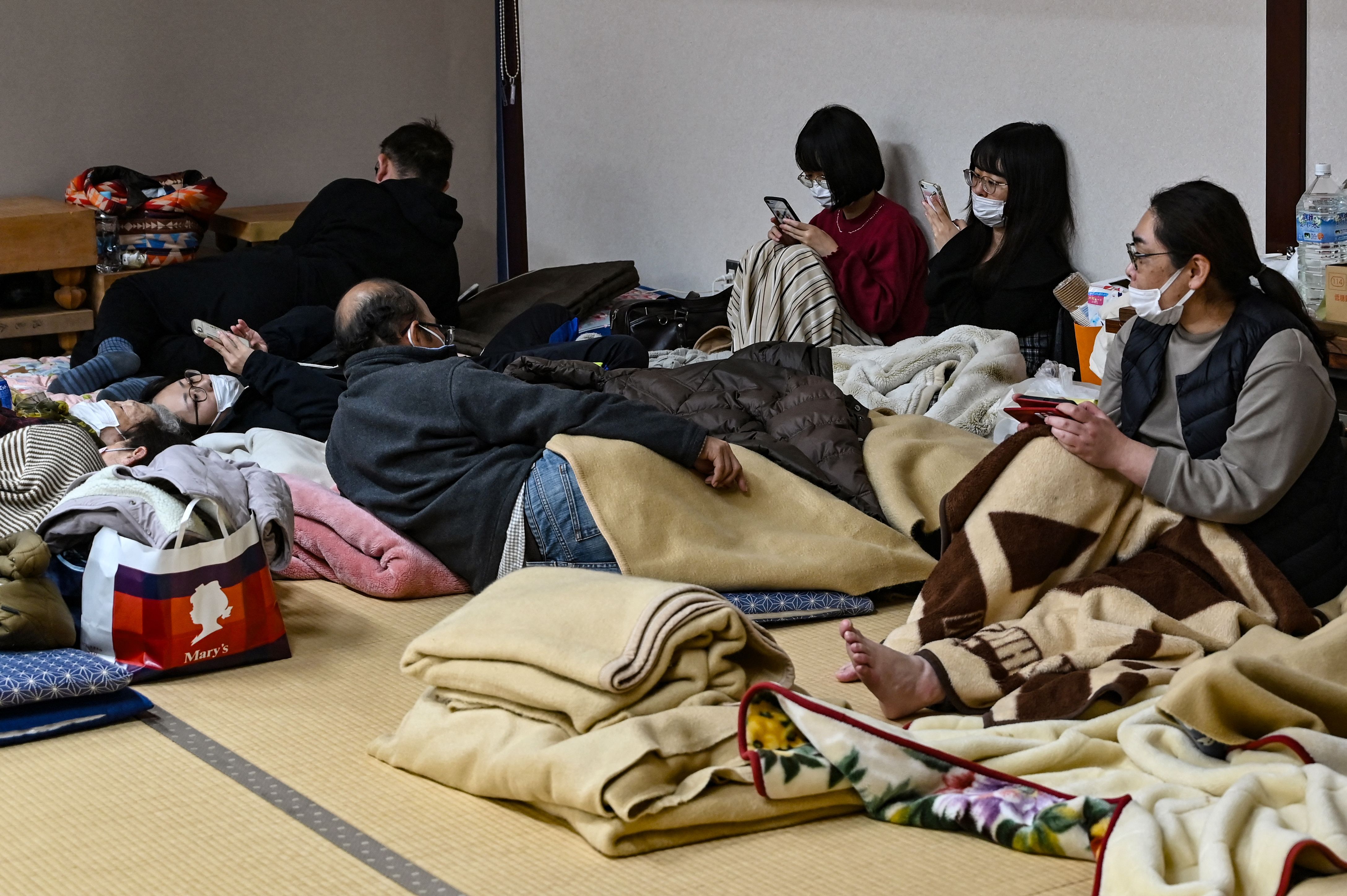 【理不尽】被災者を狙った「性犯罪と詐欺」、卑劣な手口から身を守る防犯対策
