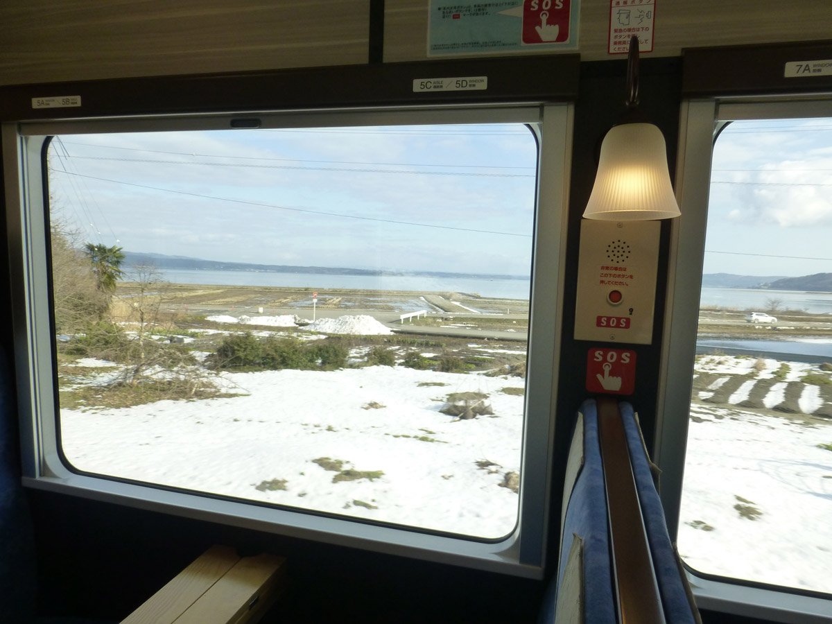 のと鉄道「のと里山里海号」の車窓(2018年)