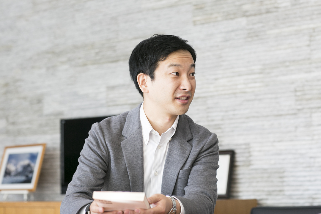 エステー鈴木会長はなぜ退屈なサラリーマン時代20年を経て苛烈リストラを断行できたのか?