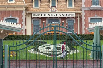 ディズニー「2人のボブ」交代劇、裏に深い確執