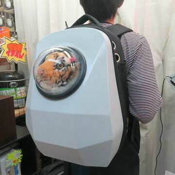 ペットキャリー「おさんぽリュック」でペットと一緒に遠出できる！