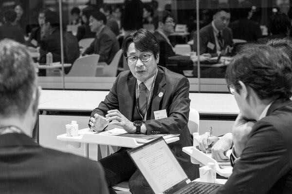 LRT、空飛ぶクルマは地域の救世主となるか? 地方自治体の挑戦