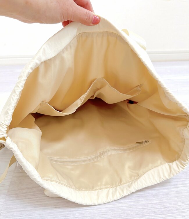 「3色全て購入しました」「とても可愛い」ハニーズの“大容量バッグ”ポケットたくさんで使いやすい！「一目惚れして買いました」《購入レビュー》