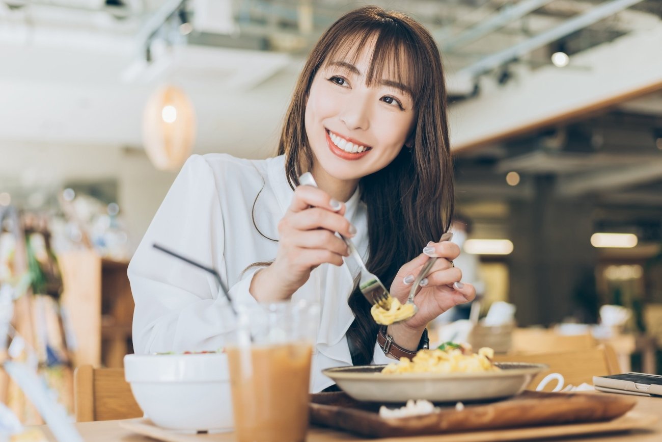 「ある女優が伊勢海老を食べているシーンを見て、ひと言」で出てきた気持ち悪すぎるコメント・ワースト1