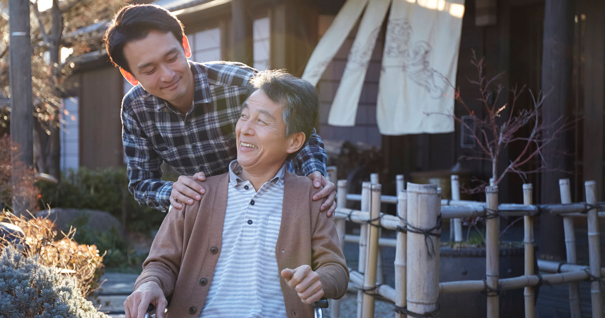 加齢とともに「父に似てきた」と気づく中年男性たちの心境