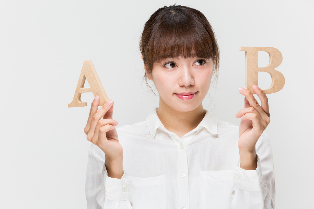 つみたてNISAは、インデックスファンドか、<br />アクティブファンドか?