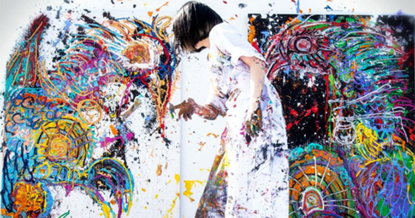 現代アーティスト小松美羽がライブペイントを行う理由 | 世界のなかで