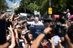 ブラジル大統領選、ルラ氏が当選