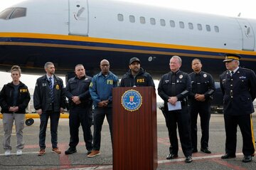 FBI長官「元五輪選手麻薬王の逮捕に関与」発言、米墨関係に波紋