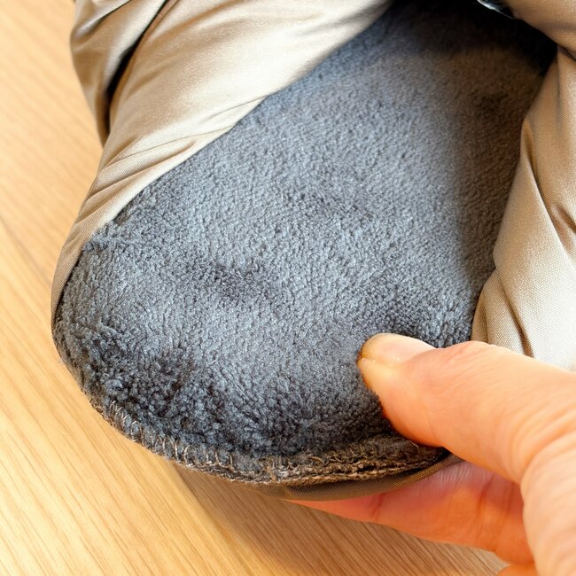 「床暖房が必要なくなりました」無印良品の“羽毛布団みたいなルームシューズ”3990円→2990円は太っ腹すぎだよ！「冷え性対策ダントツの一位」「去年は迷ってるうちに売り切れ」