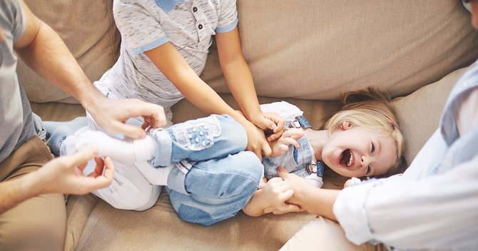 こちょこちょ は子どもの脳のシナプスを増やす 子育てベスト100 ダイヤモンド オンライン