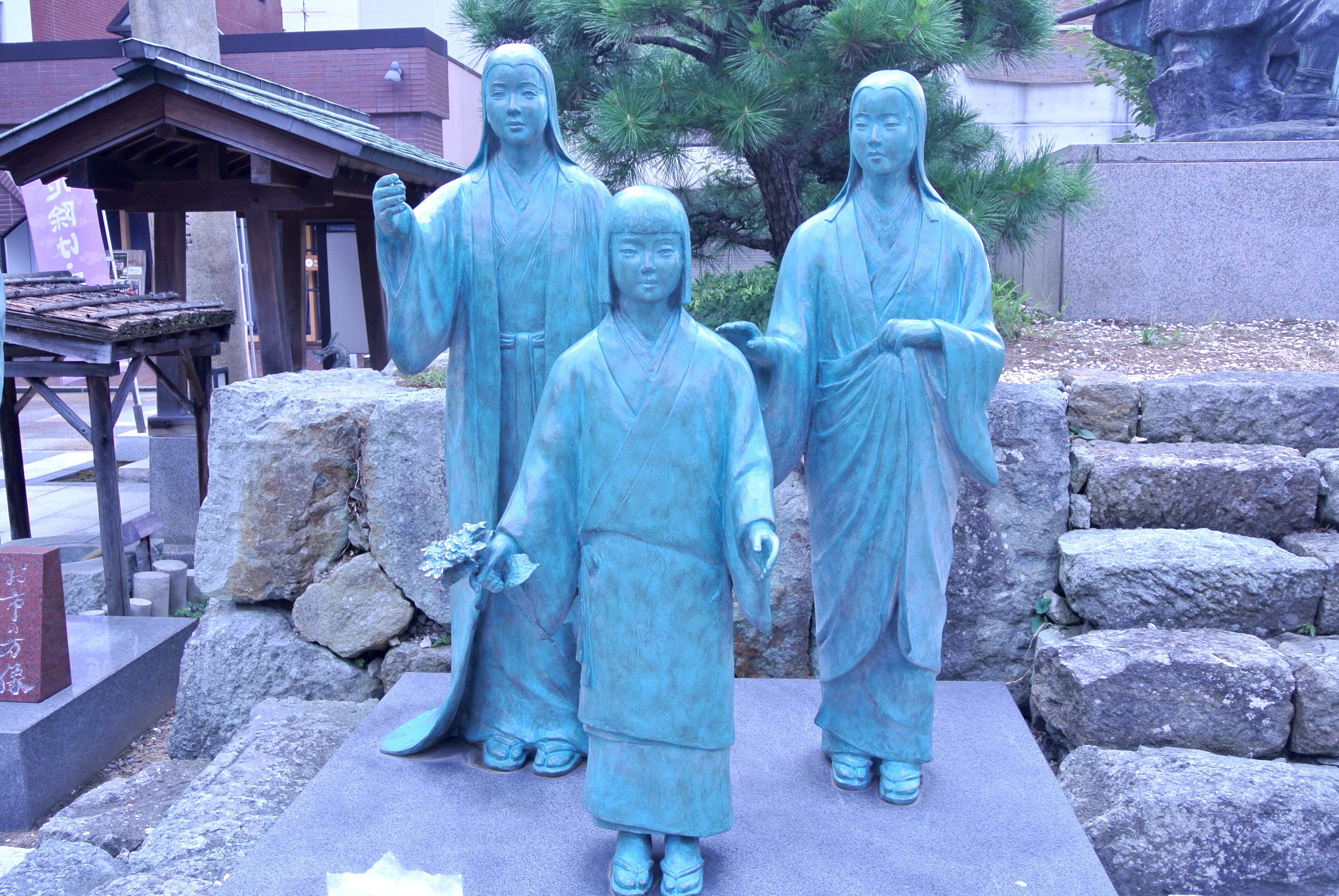 柴田勝家像