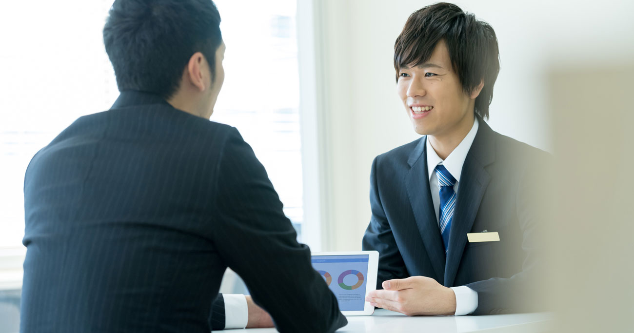 証券会社の対面販売が滅びない理由、「店じゃなきゃダメ」な顧客の心理とは