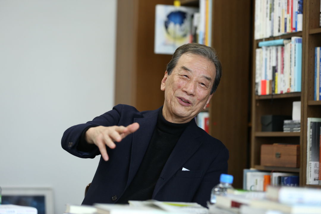 日本の医療界は、「家元」の跡継ぎ競争ばかり。「弟子」ではなく「次の世代」を育てるという欧米の気概に学ぶべき