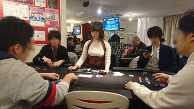 アキバの賭博なしメイドカジノで女子高生・女子大生がディーラーを務める理由