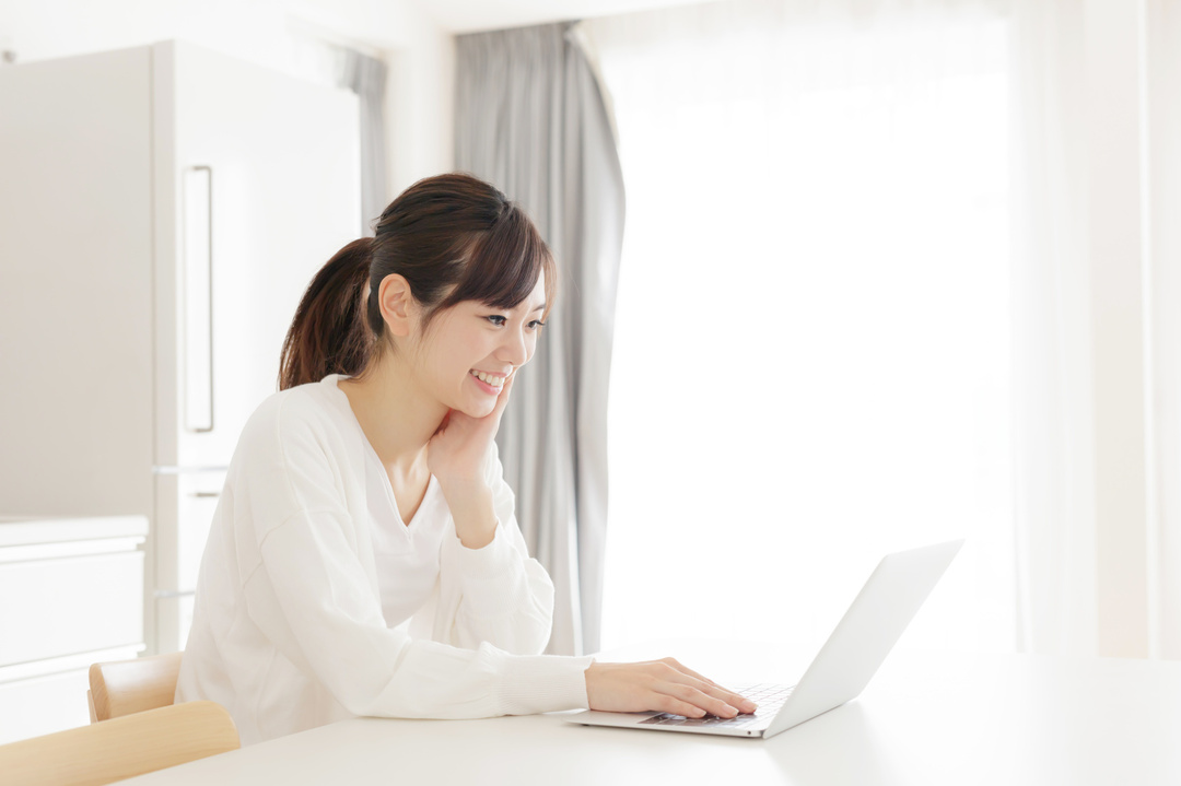 つみたてNISAで投資する<br />投信選びのポイントは「コスト」