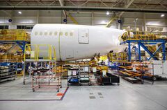 ボーイング、「787ドリームライナー」の納入停止　書類に不備