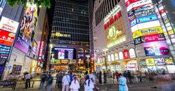 「シャワーを浴びたいという理由だけで売春する」トー横キッズを食い物にする犯罪組織とは