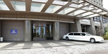 アメックス・プラチナの付帯特典「フリー・ステイ・ギフト」活用法！ホテルのペア宿泊券がもらえるが、追加料金を支払えば、3人以上の家族でも利用可能！