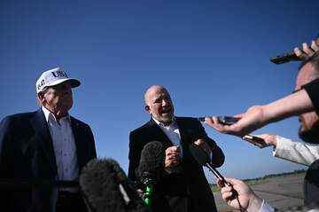 トランプ氏、株式取得検討の半導体企業どう選別？