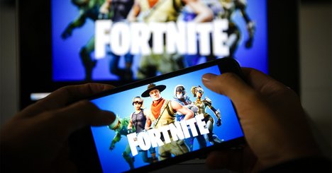 アップストアで異議相次ぐ　何が問題？