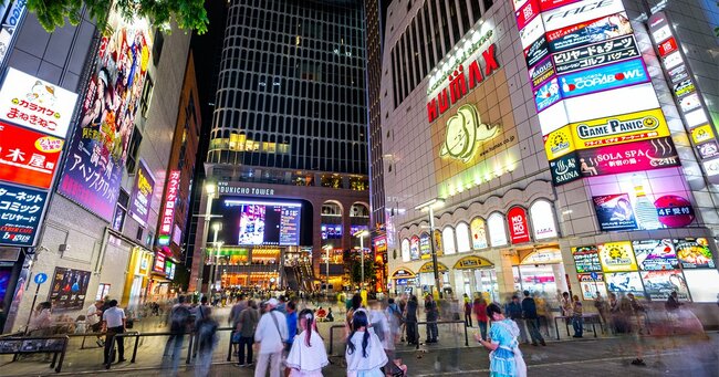 新宿の東急歌舞伎町タワー周辺