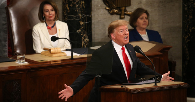 一般教書演説で超党派の結束を呼び掛けるトランプ大統領
